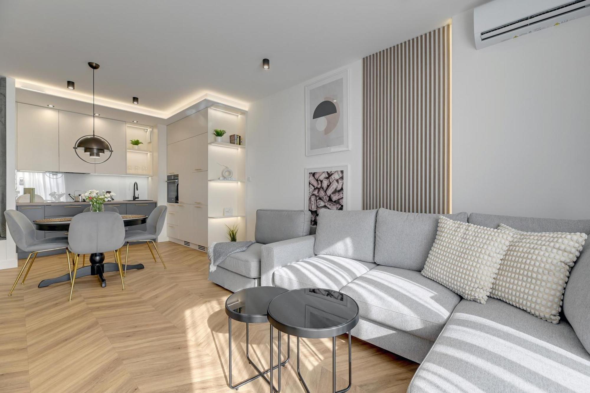 Nadmotlawie Estate Gym, Sauna & Parking By Downtown Apartments Danzica Esterno foto